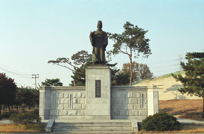 정조대왕동상 정조대왕동상