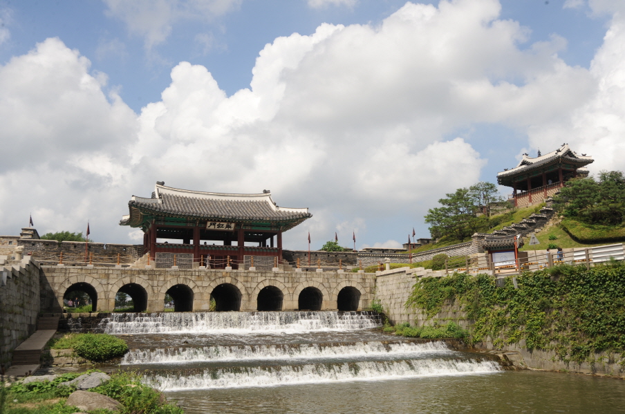 화홍문 정면 화홍문 정면