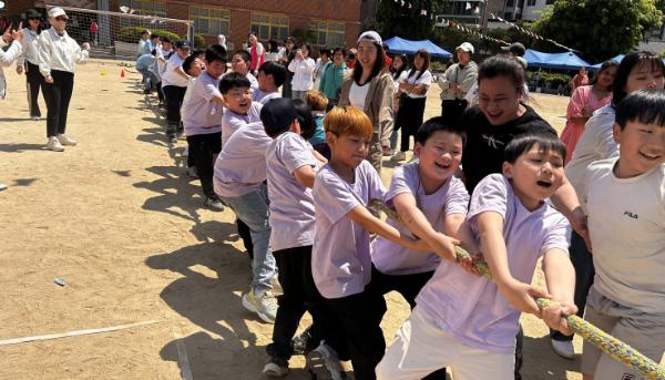 수원 지동초, 웃음과 참여로 키운 '한마음 체육대회' 성황
