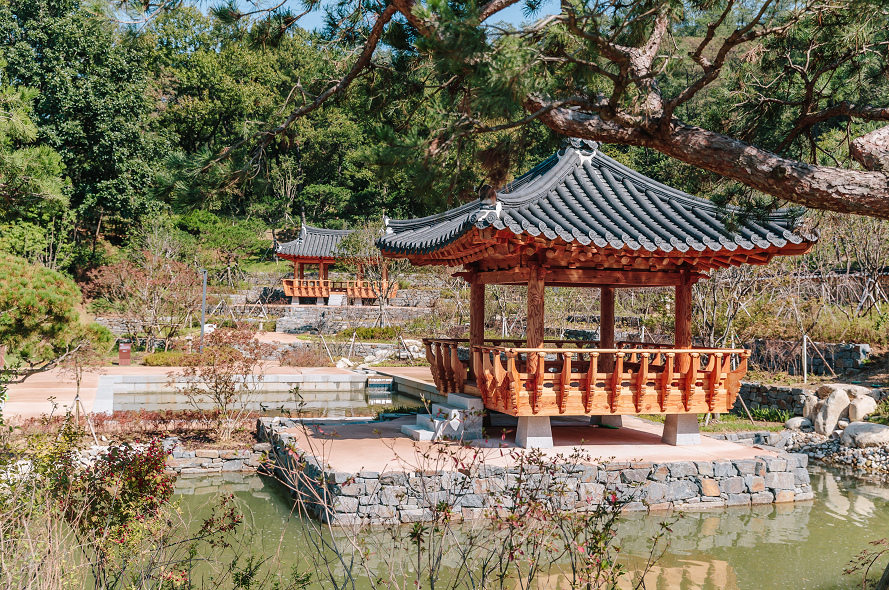 정조효원