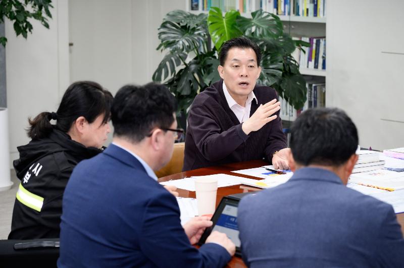 이재준 수원시장, “산불 발생했을 때 신속하고 체계적으로 대응하도록, 지속해서 매뉴얼 교육하라”