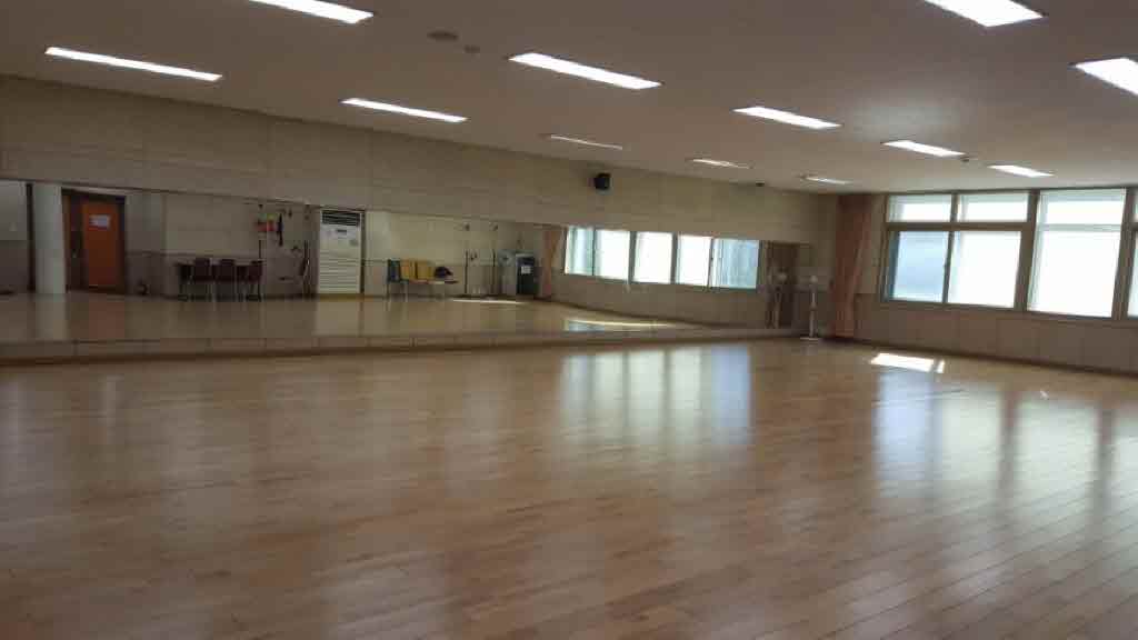권선1동 주민센터 본관2층 다목적 교실(고운매)