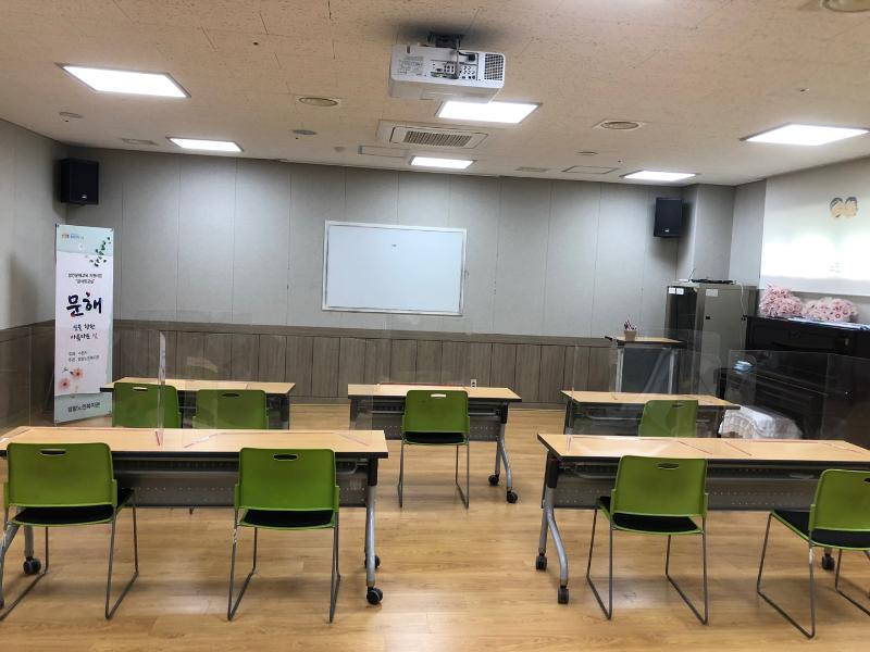 밤밭노인복지관 소교육실(2층)