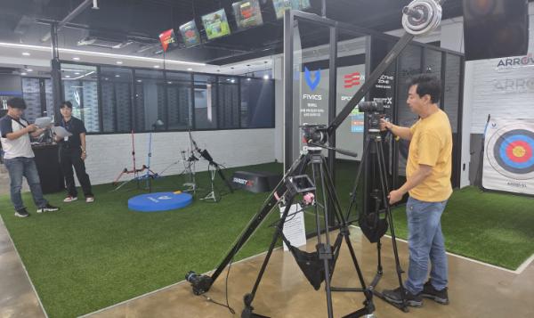 기업으로 찾아가 수출홍보 영상 제작 지원… 아리랑 티브이(TV)로 전세계 134개국 송출