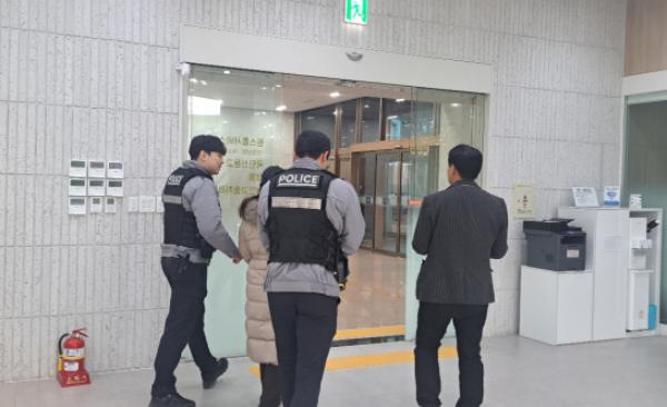 수원특례시, '악성·반복 민원 대응 모의훈련'진행…특이민원대응 전문관 참여