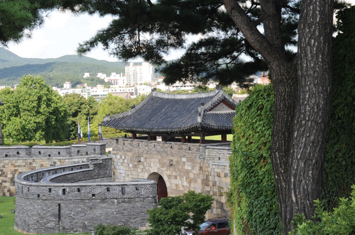 수원화서문